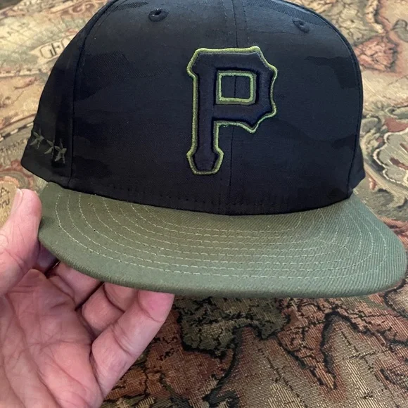 New Era Black Fitted Cap - Picture 7 of 7